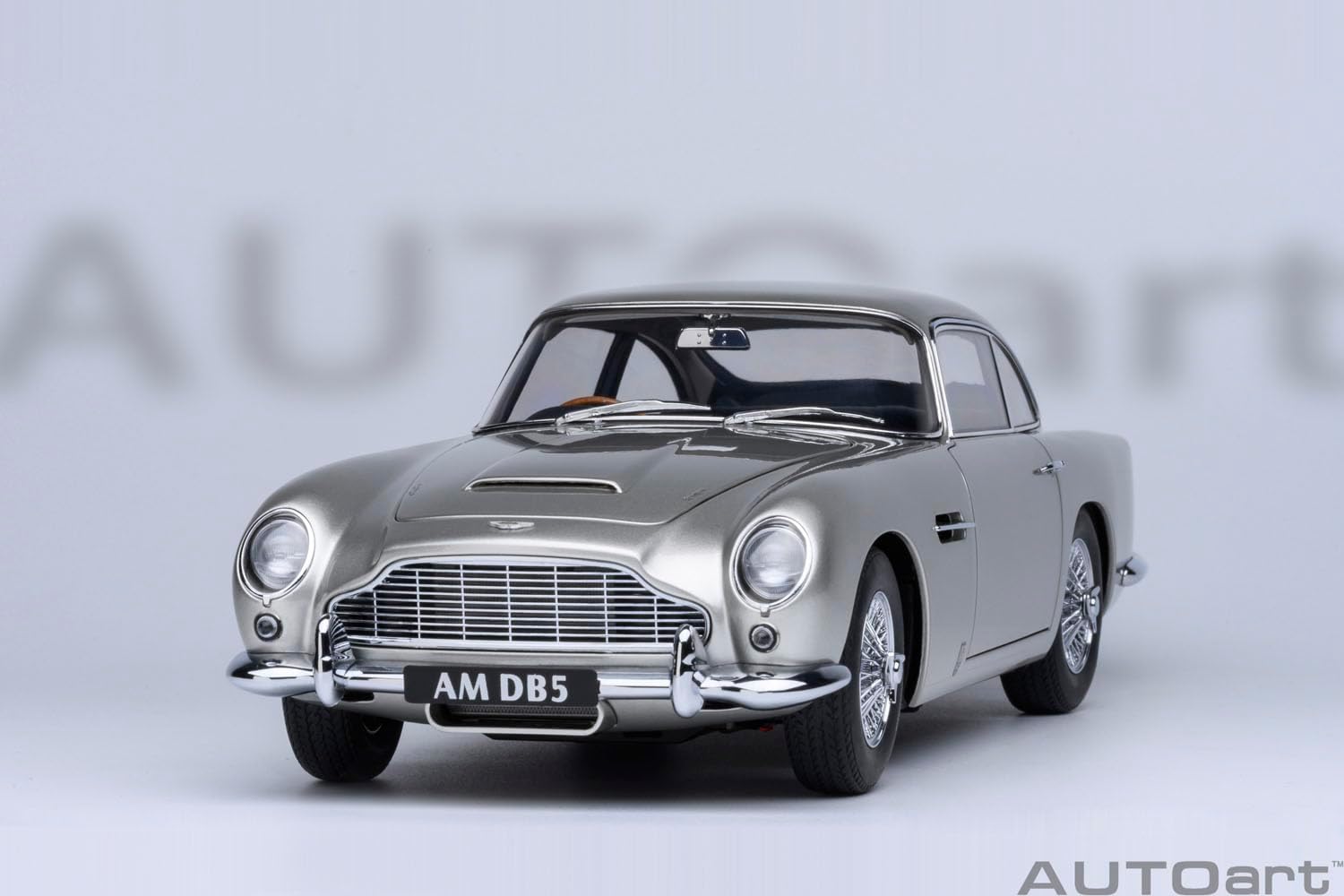 AUTOart 70287 1/18 Aston Martin DB5 Metallic Silver Finished Product