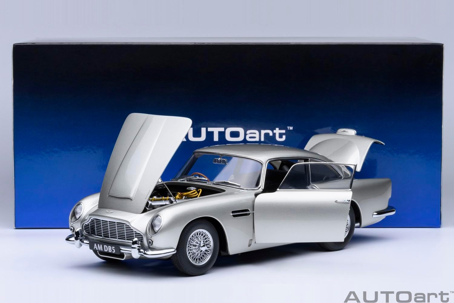 AUTOart 70287 1/18 Aston Martin DB5 Metallic Silver Finished Product