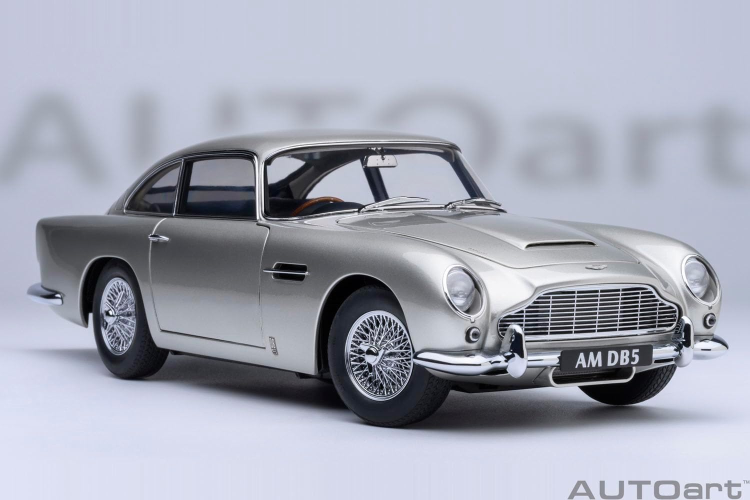 AUTOart 70287 1/18 Aston Martin DB5 Metallic Silver Finished Product