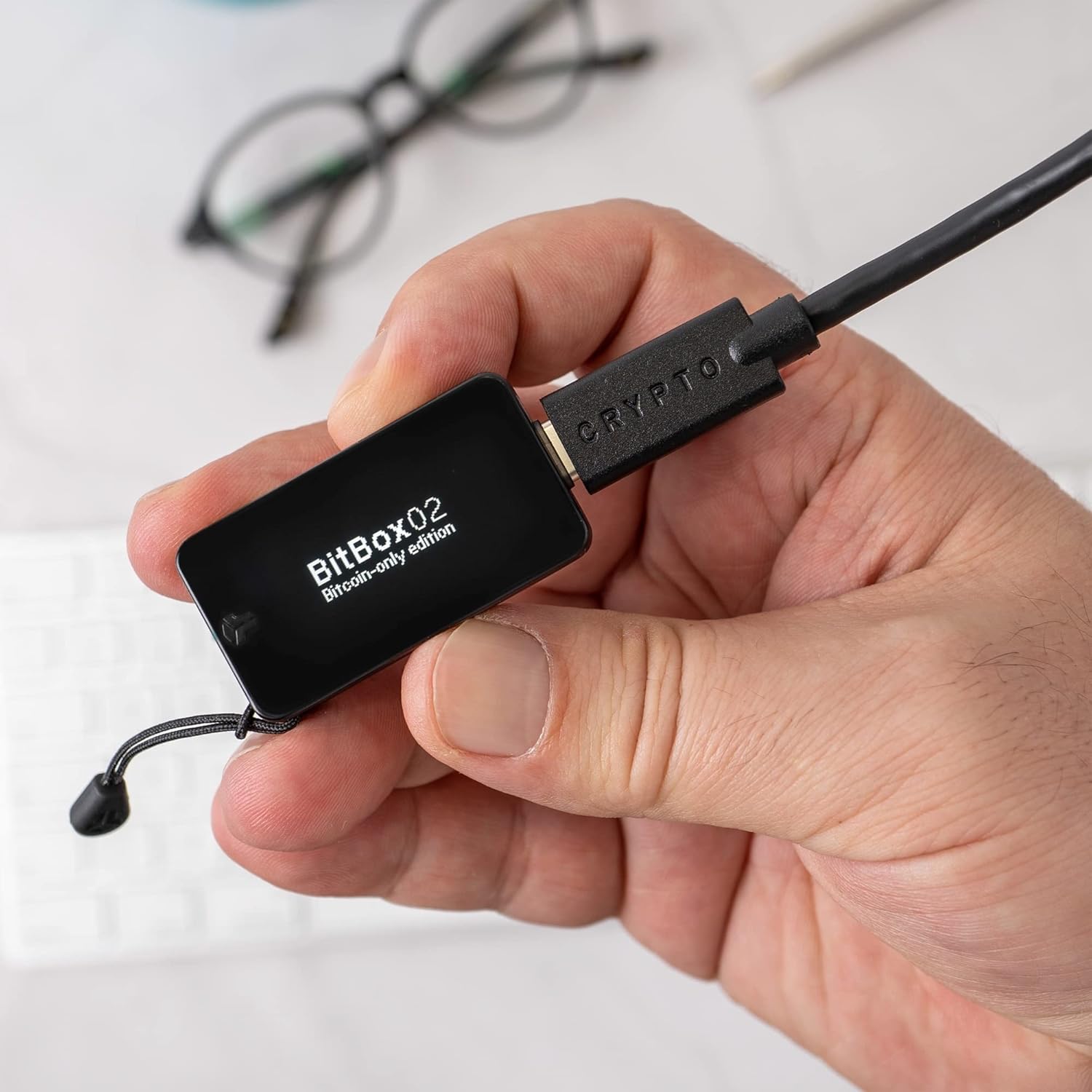 Bitbox02 Bitcoin portfolio - hardware wallet for Cold Storage produced in Switzerland - With Desktop and Mobile App