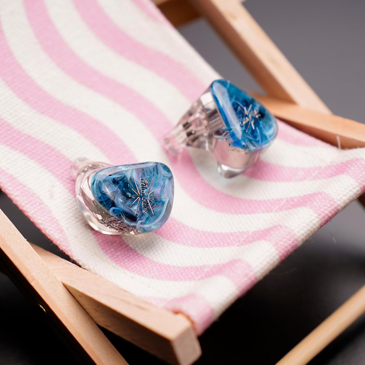 Linsoul Kiwi Ears Orchestra Lite Performance Custom 8ba In-Ear Monitor with detachable cable 4Core 7N in oxygen copper, artisan frontier for study audiophile musician (blue)