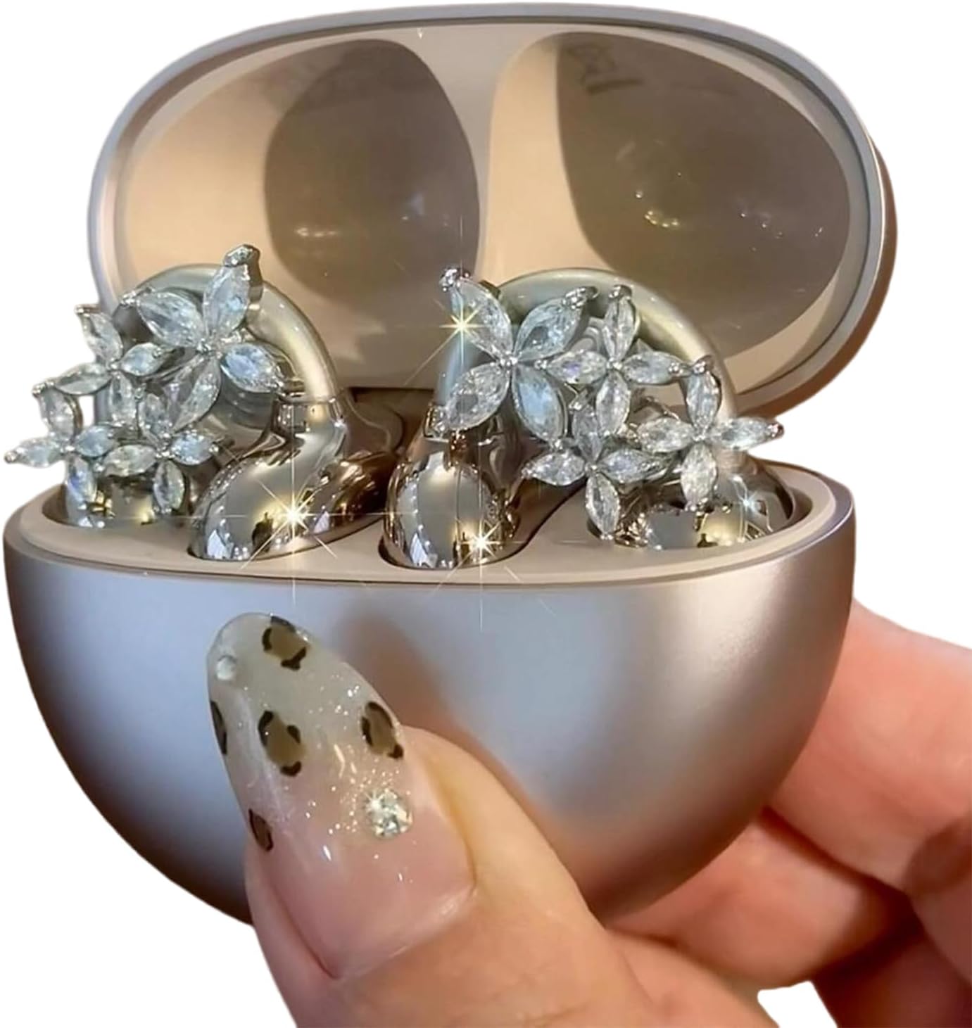 Adjustable Headphone Clip, Metal Clip, Fits Most Earphones, 4-8mm