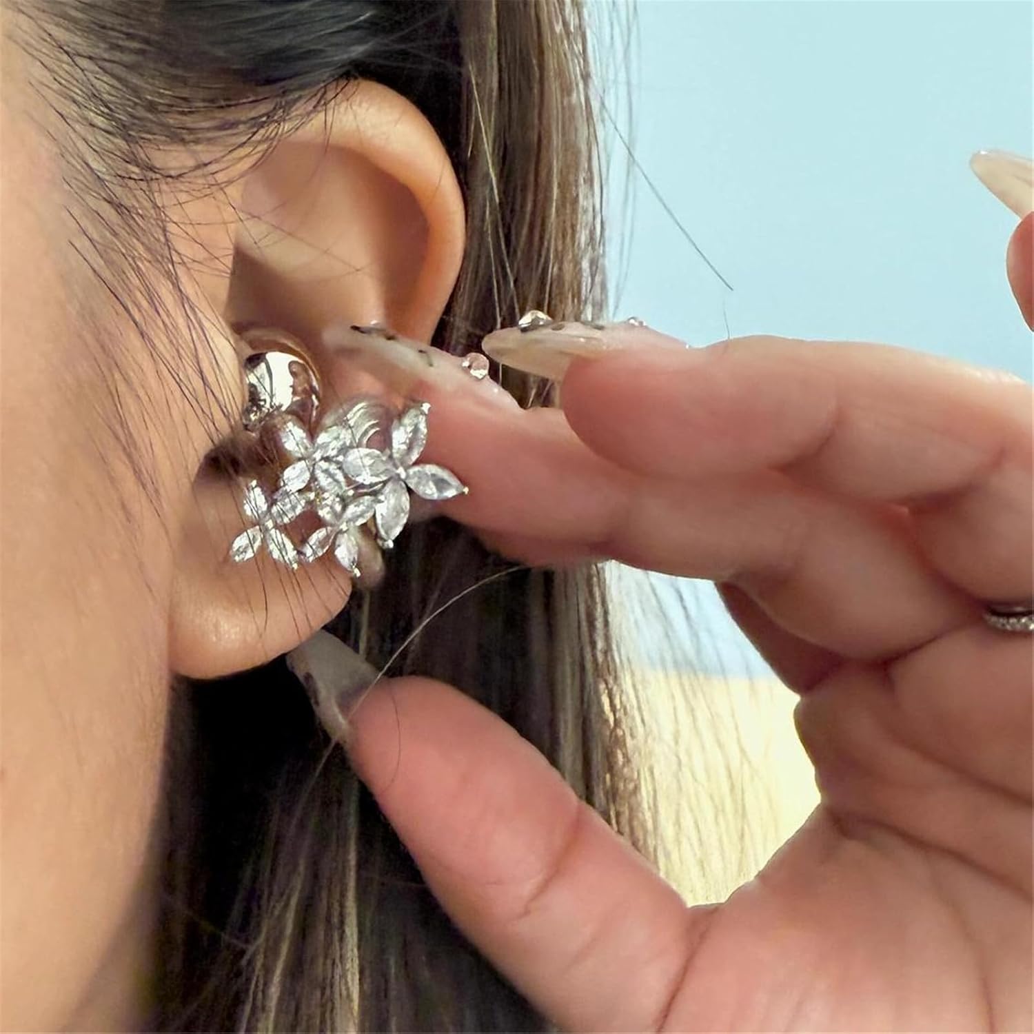 Adjustable Headphone Clip, Metal Clip, Fits Most Earphones, 4-8mm