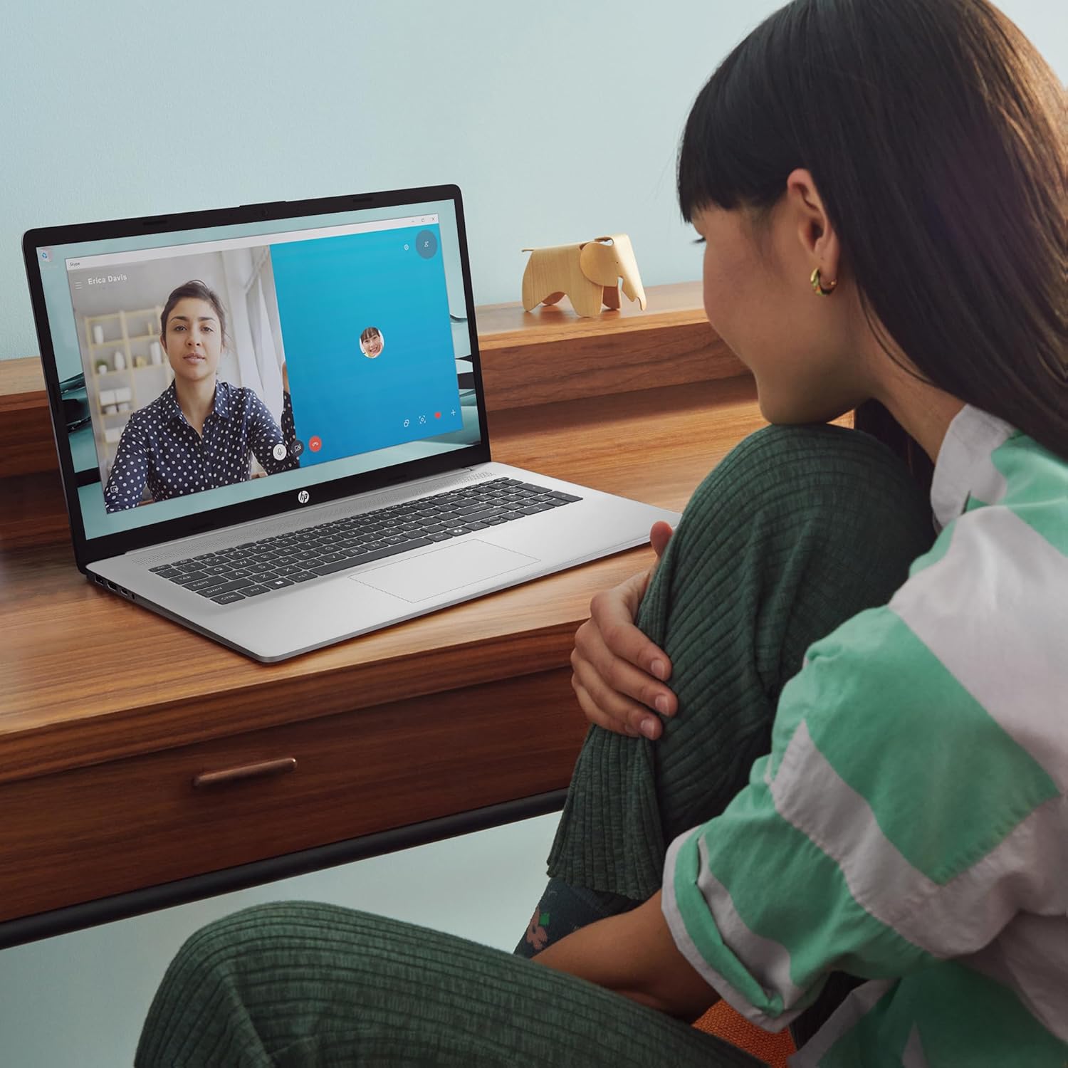 HP 17.3 inch Laptop, FHD Display, Intel Core i5-1334U, 16 GB RAM, 512 GB SSD, Intel Iris Xe Graphics, Windows 11 Home, Natural Silver, 17-cn3399nr Paint finish cover and base, sandblasted In-mould roll keyboard frame