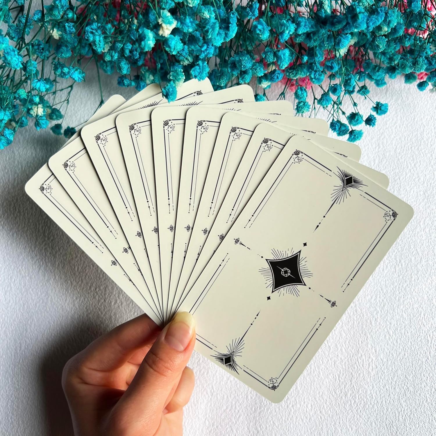 Daydream tarot cards for beginners, surreal dream style tarot deck, fortune telling cards