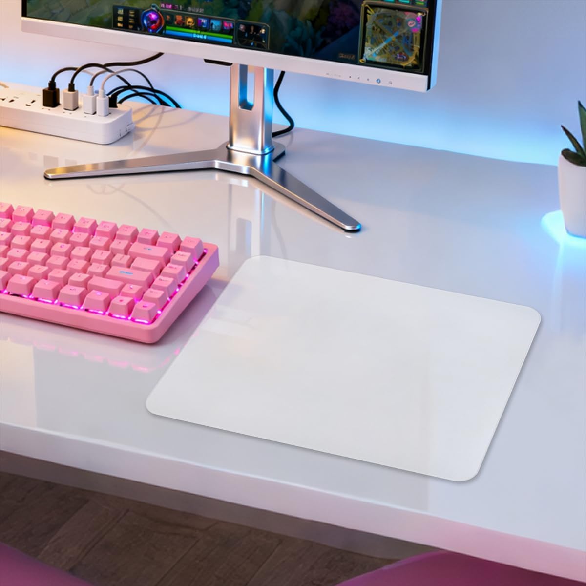 Glass Gaming Mousepad, Professional Artisan 350 * 260 * 3.2mm Large Mouse Pad Provides Improved Precision and Speed for Keyboard Mouse Clear