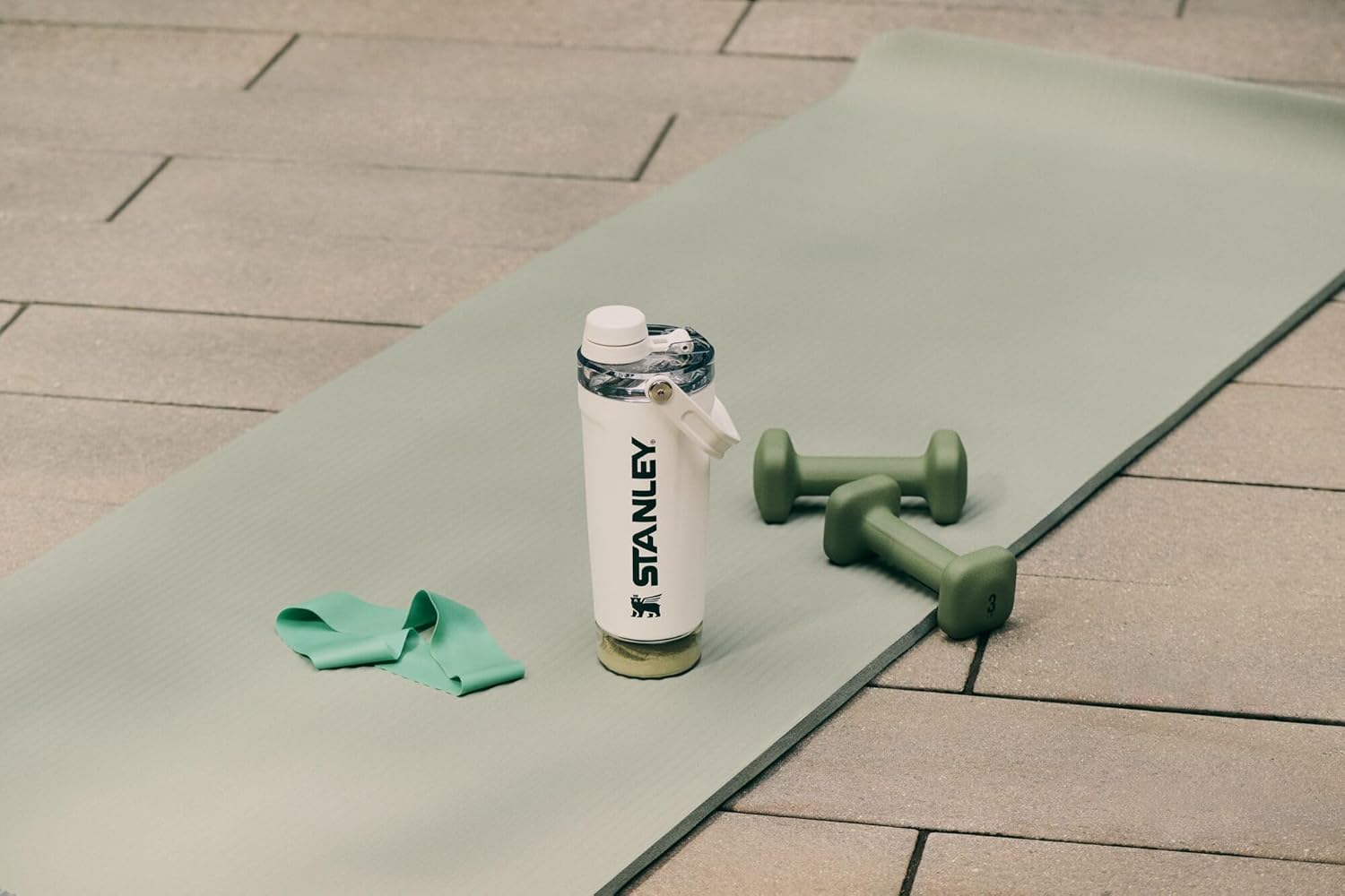 STANLEY Vitalize Shaker Bottle 20 oz | Leakproof Insulated Stainless Steel Shaker Cup | Base Storage and Twist On Fast Flow Lid | Protein Shakes and Pre Workout Powder | BPA-Free | Chalk Chalk 20 oz