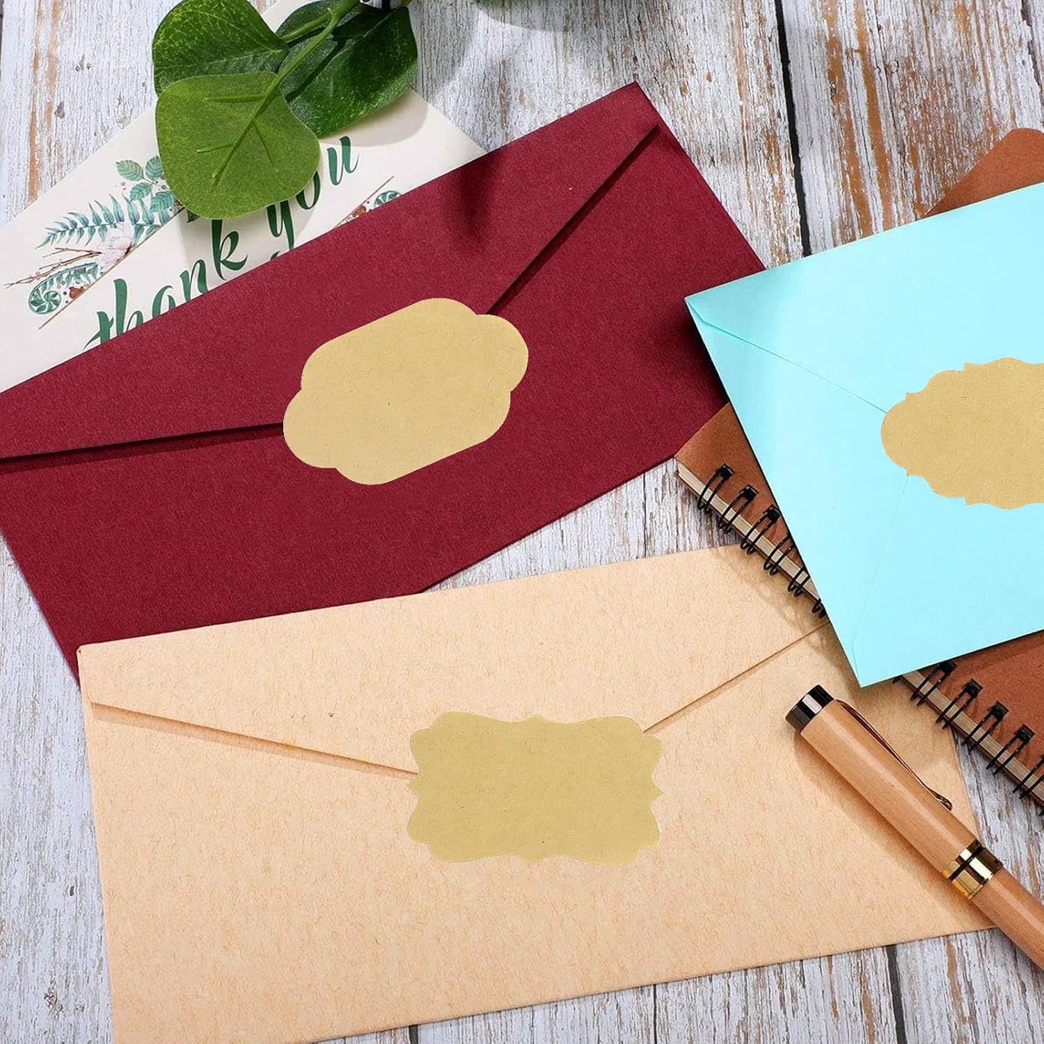 600 Sheets Self-Adhesive Labels, Handmade, 2 Rolls, Brown, Irregular Shape for Jam Bottles, Gift Packaging