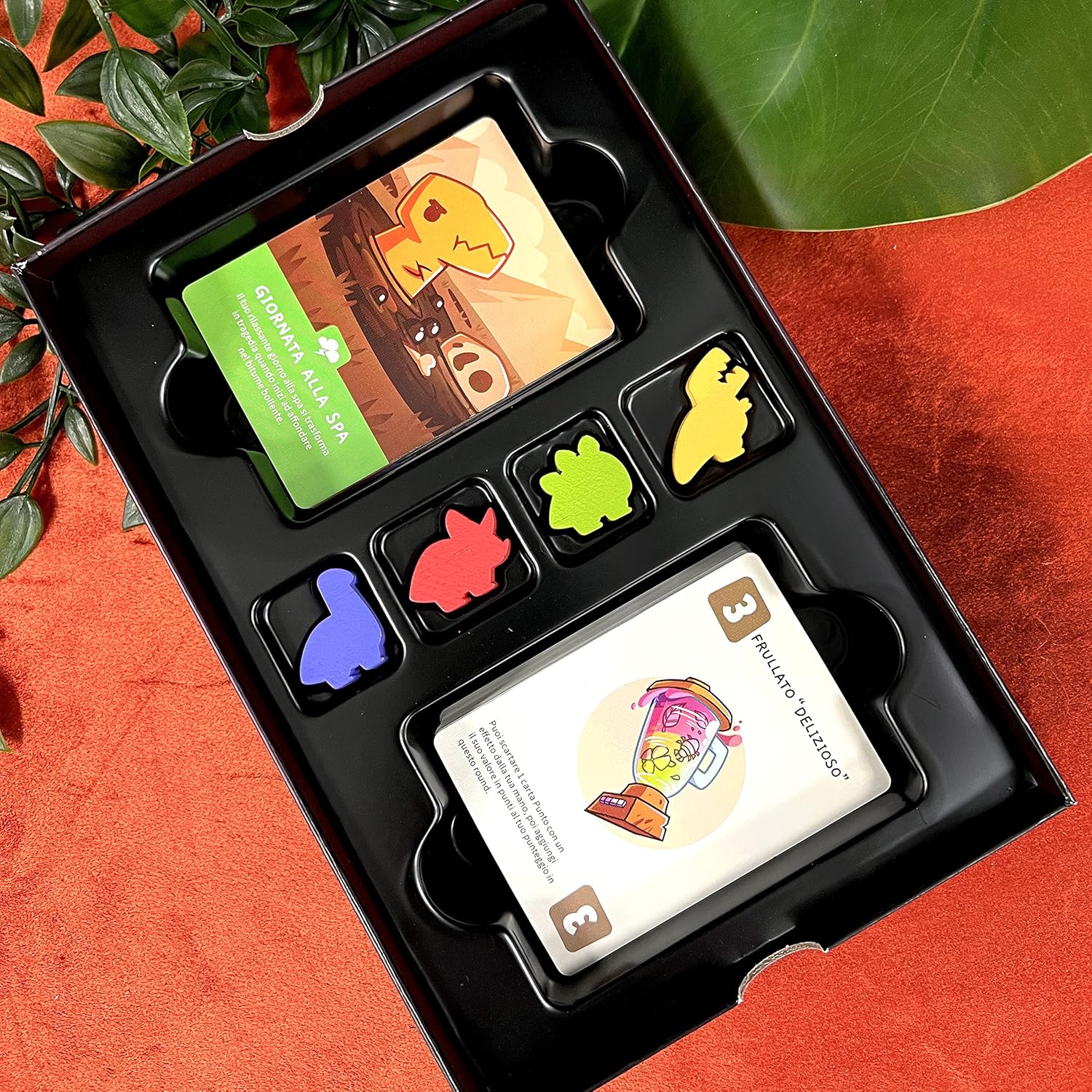 Asmodee - Happy Little Dinosaurs, Board Game, Playing Cards, 2-4 Players, 8+ Years, 30-60 Min, Italian Single Edition