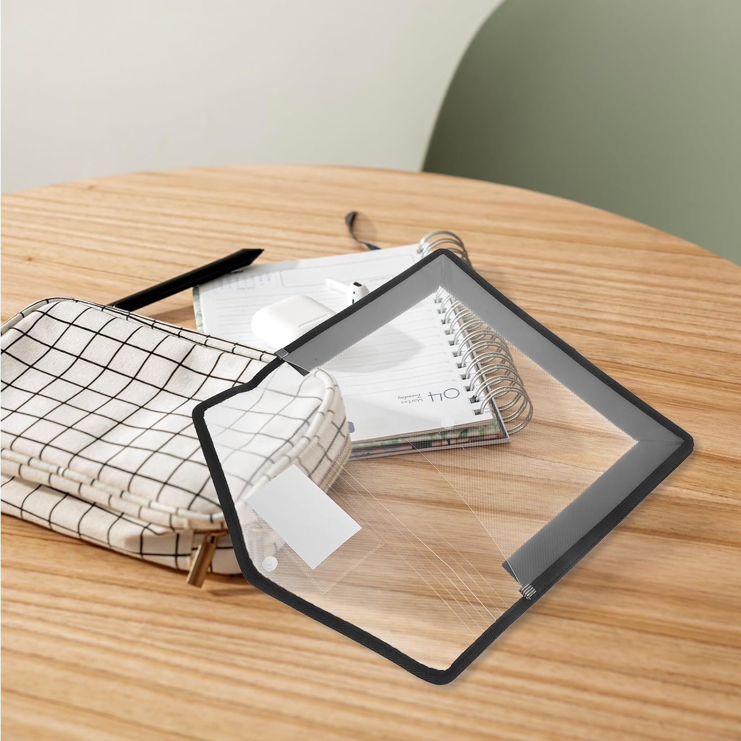 Ciieeo 2 Pieces A4 Document Bag in Transparent Plastic Button, Lightweight and Durable Case for Office and Travel, Small Organizer for Documents and Contracts
