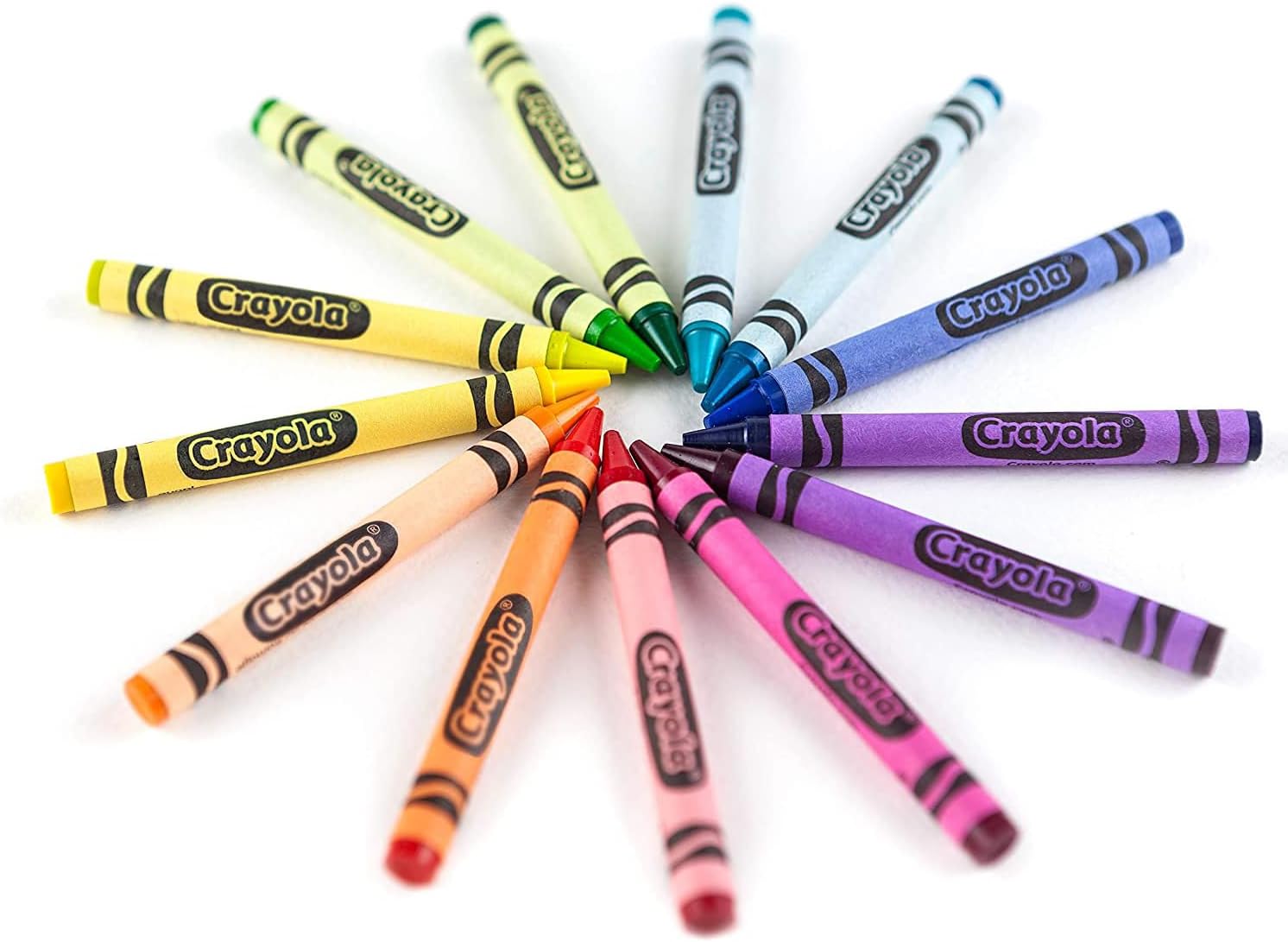 CRAYOLA Wax Crayons, Pack of 64 crayons, Sharpener Included in the Pack, for School and Leisure, 64 Assorted Colors, Made with Solar Energy, 52-6448 Retractable