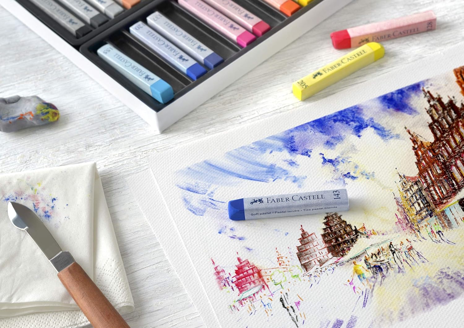 FABER-CASTELL 128312 - Creative Studio soft crayons, 12 assorted colors in Bastone cardboard case