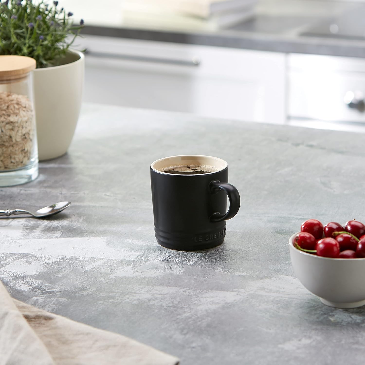 Le Creuset Mug London in vitrified stoneware, 350 ml, Black, 70302350000002 Matt Black 1 Unit (Pack of 1)